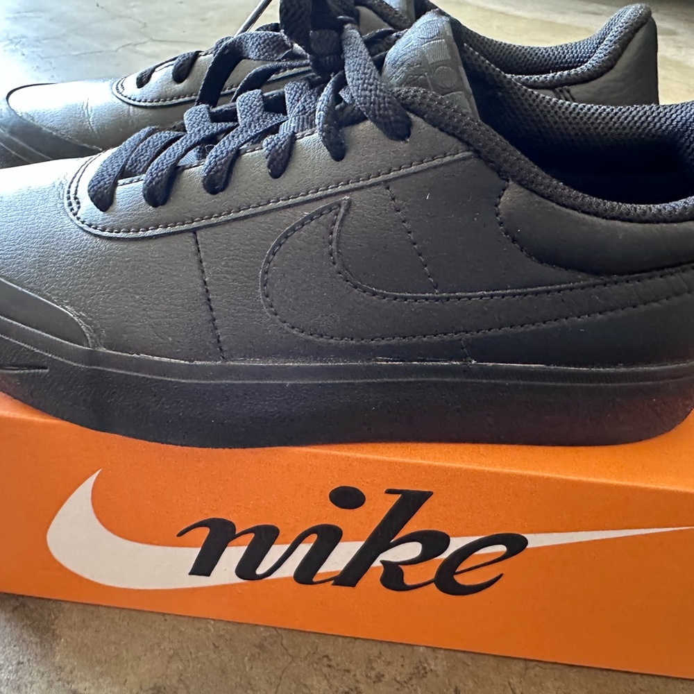 Nike black court shot
